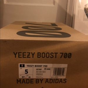 Yeezy Boost 700 size 5 box